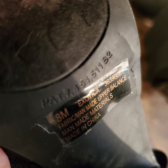 5/25 Carlson Black cloth strap & animal print sandals chunky 4 1/2" heel 8M - Picture 8 of 9